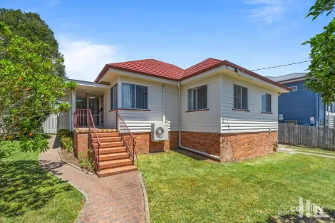 28 Tarm St, Wavell Heights, QLD 4012
