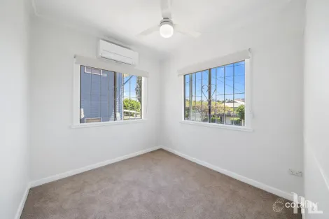 Property photo of 28 Tarm Street Wavell Heights QLD 4012
