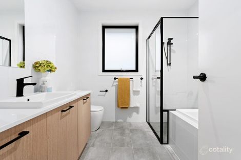 Property photo of 1A Lucerne Grove Findon SA 5023