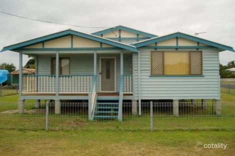 15 Pilot St, Urangan, QLD 4655