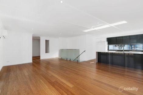 61 Plateau Cres, Carrara, QLD 4211