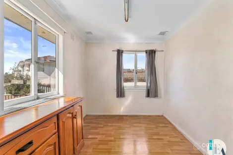Property photo of 31 Freeman Parade Mount Warrigal NSW 2528