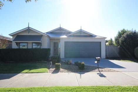 19 Syme Rd, Pakenham, VIC 3810