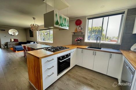 Property photo of 23/13 Hopetoun Avenue Brunswick West VIC 3055