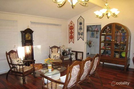 Property photo of 1 Robinvale Court Endeavour Hills VIC 3802