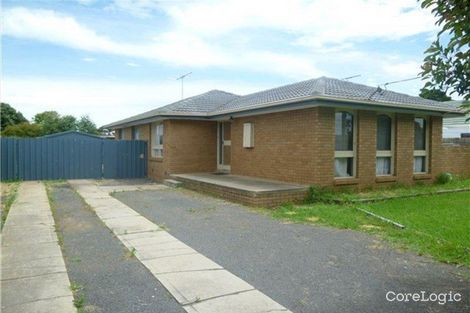 Property photo of 10 Blackwood Drive Melton South VIC 3338