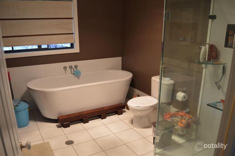 Property photo of 12 Wheatley Court Regency Downs QLD 4341