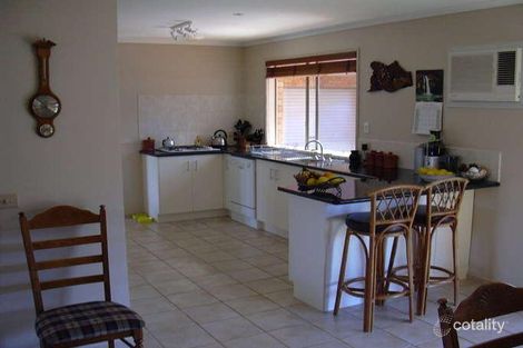 Property photo of 4 Yunupingu Court Mill Park VIC 3082