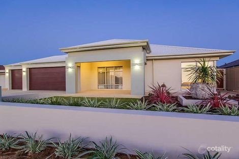 75 Coogee Rd, Lake Coogee, WA 6166