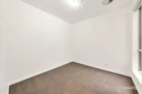 Property photo of 5 Coberley Way Cranbourne North VIC 3977