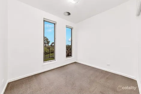 Property photo of 5 Coberley Way Cranbourne North VIC 3977