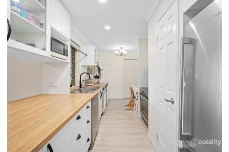 Property photo of 4 McKerrow Crescent Goodna QLD 4300