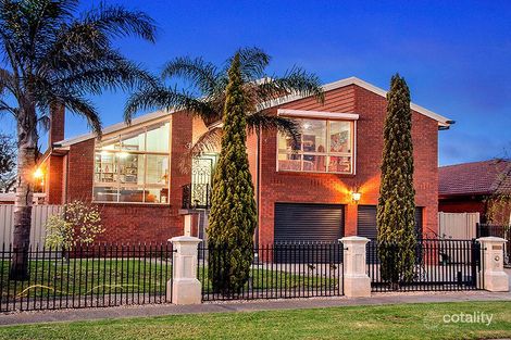 30 Parmelia Dr, Taylors Lakes, VIC 3038