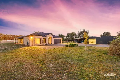 Property photo of 368 Racecourse Road Ballan VIC 3342