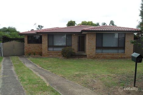 8 Sayonara Pl, Greenfield Park, NSW 2176