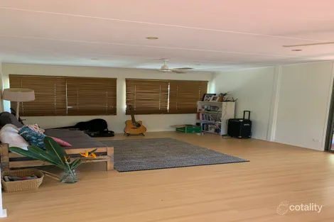 Property photo of 16 Noyes Parade Karragarra Island QLD 4184