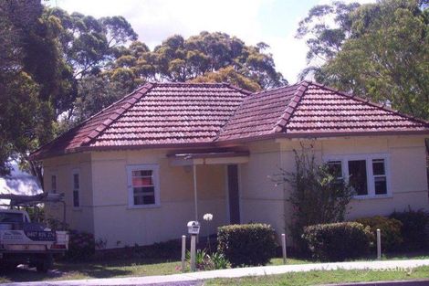 137 Bateau Bay Rd, Bateau Bay, NSW 2261