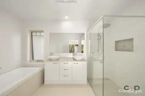 Property photo of 73 Pearl Circuit Valla NSW 2448