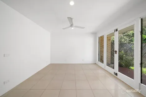 Property photo of 2/9 Westerham Street Taringa QLD 4068