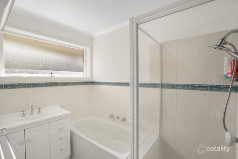 Property photo of 102 Dunvegan Crescent Macleod VIC 3085