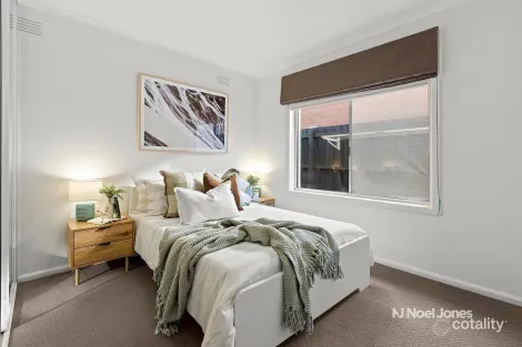 Property photo of 2/17 Grace Street Mont Albert VIC 3127