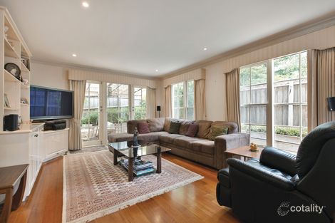 Property photo of 2/165 Glen Iris Road Glen Iris VIC 3146