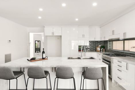 Property photo of 42 Paroo Avenue Roxburgh Park VIC 3064