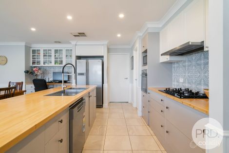 Property photo of 42 Rainbow Drive Estella NSW 2650