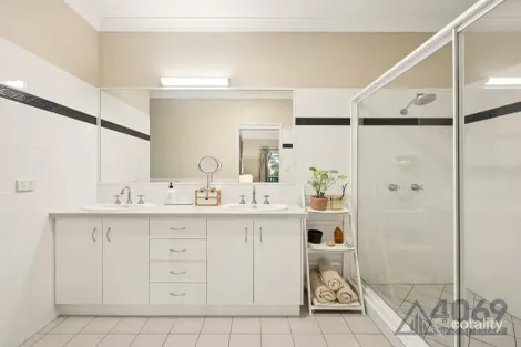 Property photo of 96 White Cedar Road Pullenvale QLD 4069
