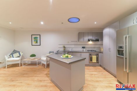 7/163 Hamilton St, Queens Park, WA 6107