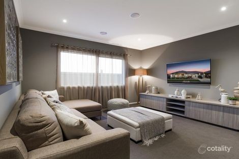 Property photo of 14 Yamba Close Cranbourne North VIC 3977