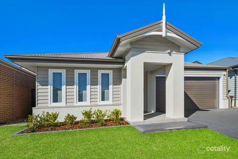 Property photo of 32 Nectarine Crescent Cobbitty NSW 2570