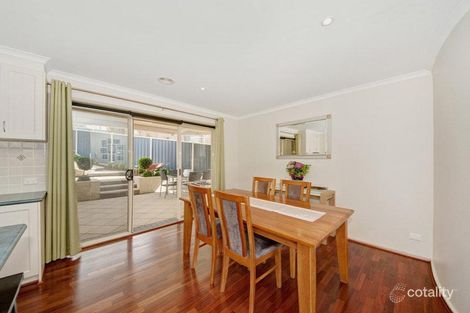 Property photo of 29 Magnolia Close Jerrabomberra NSW 2619