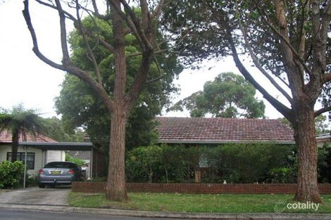 17 Woodford Cres, Heathcote, NSW 2233