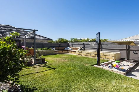 Property photo of 9 Lomas Circle Ellenbrook WA 6069