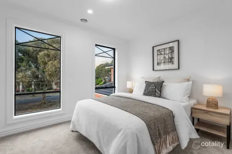 Property photo of 21 Clarke Place Mount Waverley VIC 3149