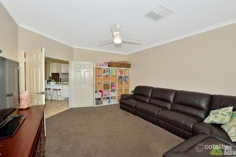 Property photo of 6 Magnolia Rise Halls Head WA 6210