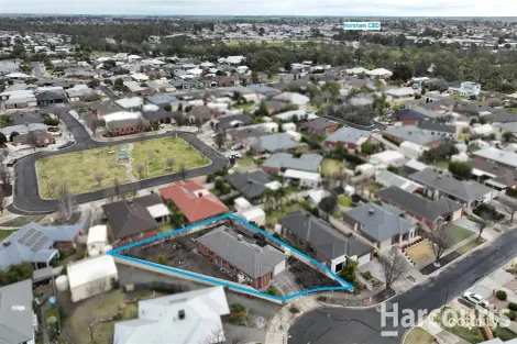 Property photo of 14 Deakin Court Horsham VIC 3400