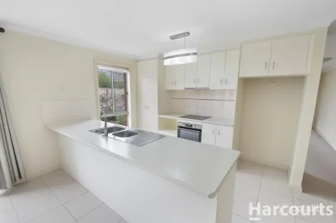 Property photo of 14 Deakin Court Horsham VIC 3400