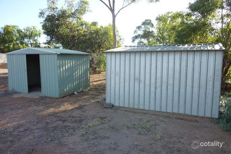 Property photo of 40 Tenth Road York WA 6302