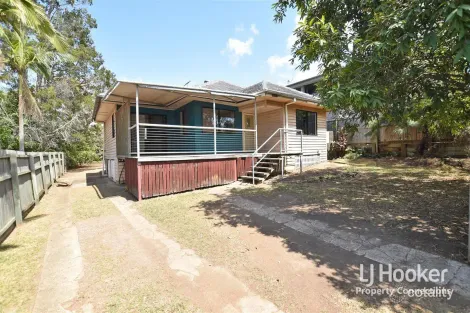 5 Young St, Petrie, QLD 4502