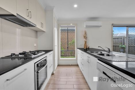 Property photo of 4 Nemo Street Pakenham VIC 3810