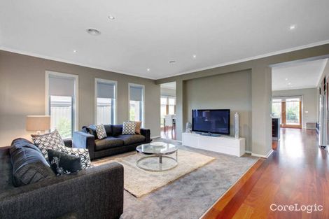 Property photo of 4 Yellow Gum Way Manor Lakes VIC 3024