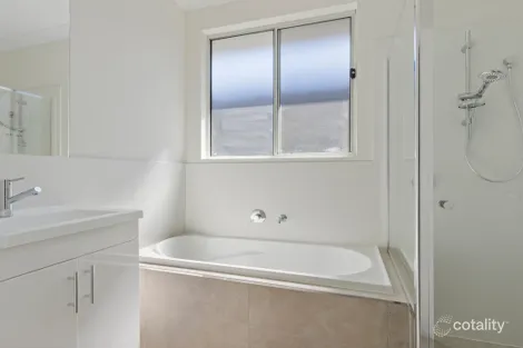 Property photo of 48 Golflands View Morphett Vale SA 5162