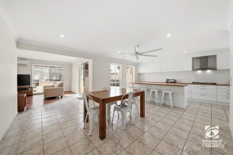 Property photo of 5 Nardoo Way Mount Annan NSW 2567