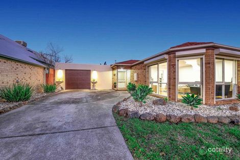 Property photo of 14 Aquila Grove Roxburgh Park VIC 3064