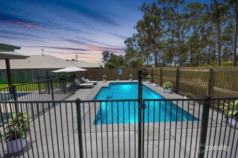 60 Iris Rd, Kirkwood, QLD 4680