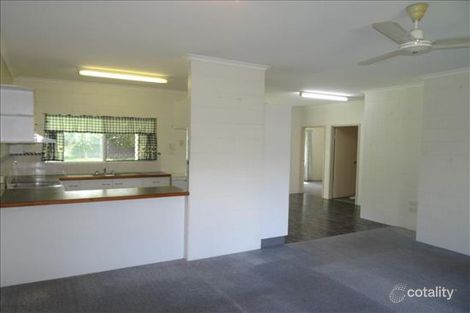 Property photo of 14 Kangaroo Street Bentley Park QLD 4869