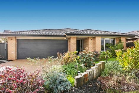 Property photo of 7 Ceres Way Cranbourne West VIC 3977