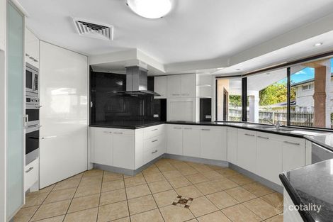 Property photo of 3 Oakmont Street Carindale QLD 4152